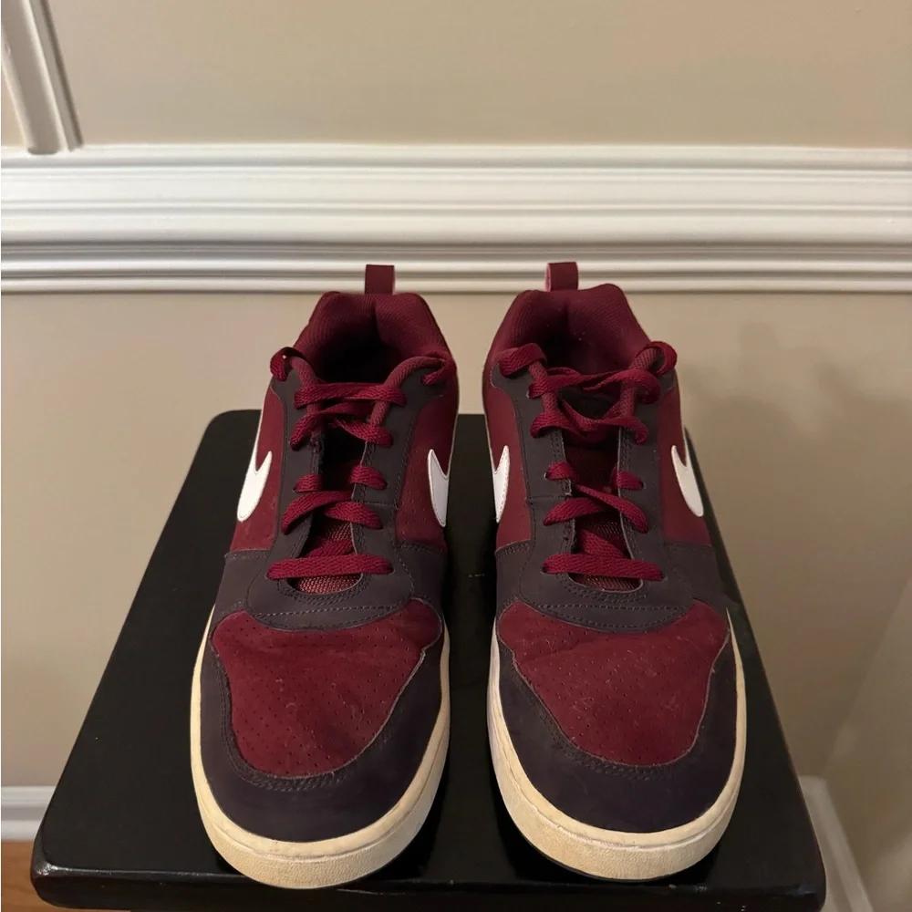 Nike Maroon and White Casual Shoes - Picture 3 of 5